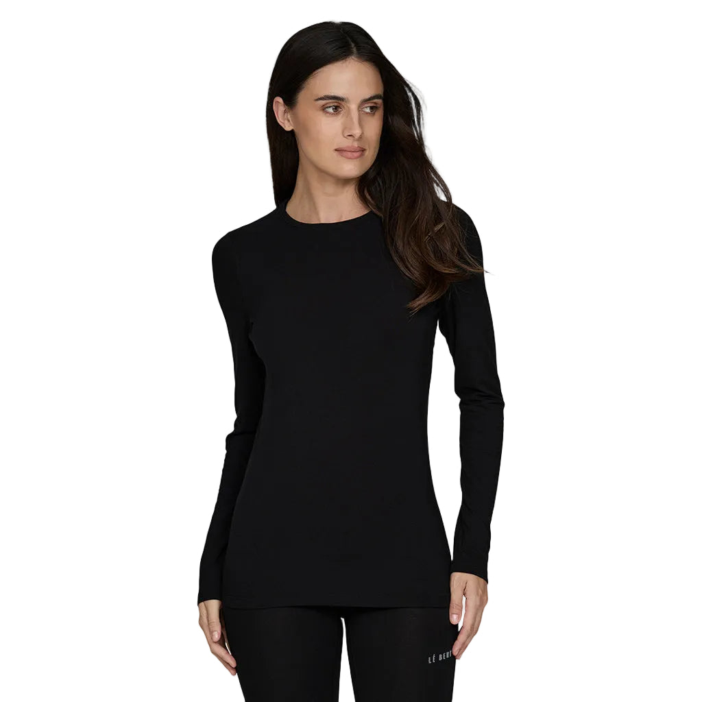 W Midweight Crew-Black long-sleeve shirt on a white background