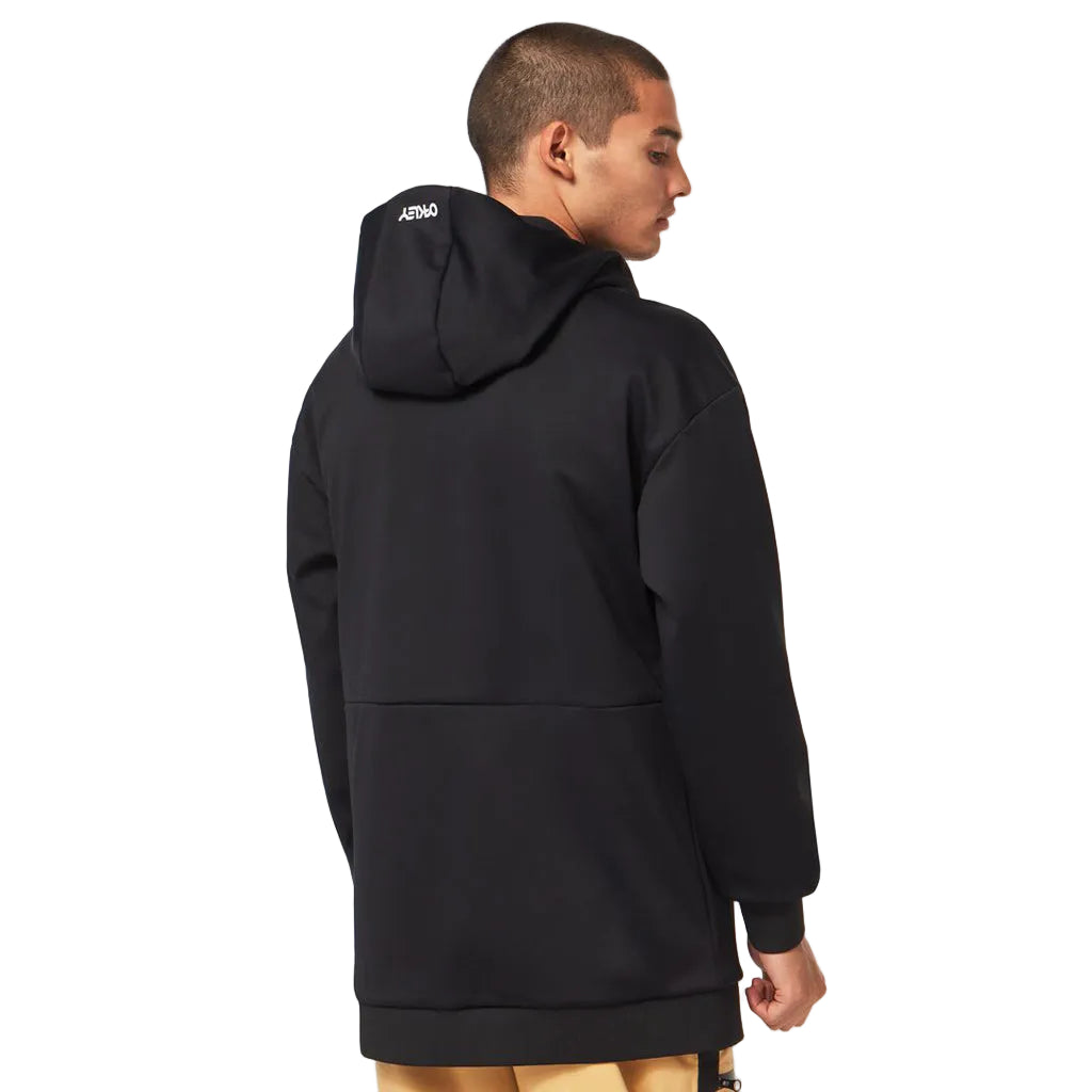 MParkRCSoftshellHoodie- Black hoodie with Oakley logo on a white background