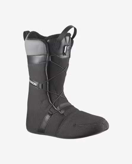 IvyBOASjBOA- Black snowboard boot on a white background