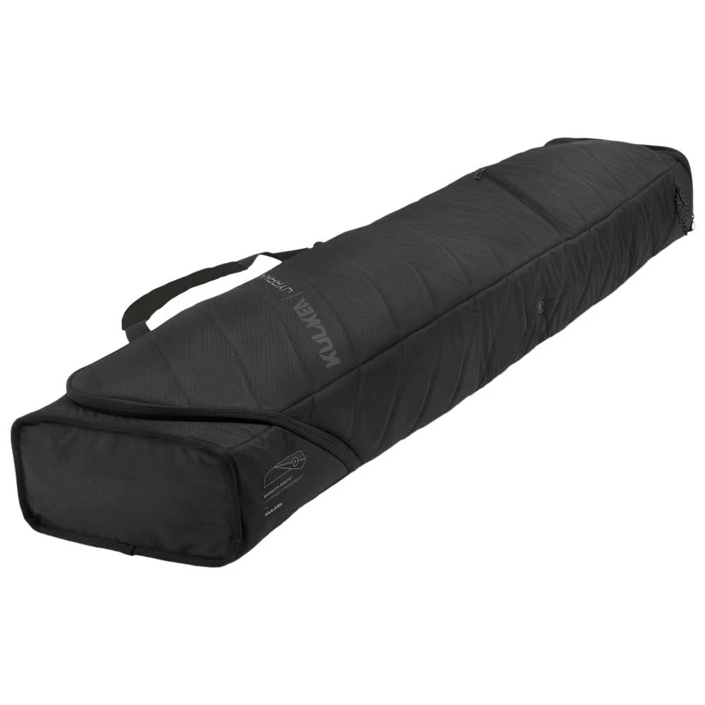 JyrkkaSnowboardBag-Black snowboard bag on a white background