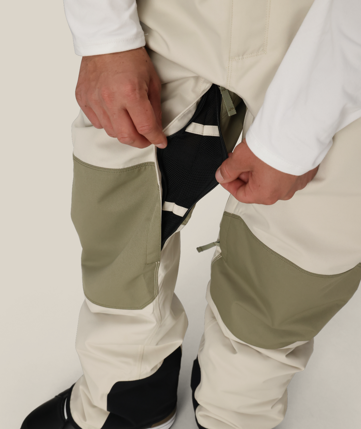 686 Hot Lap Insulated Bib (M5WN251) Mens 2026