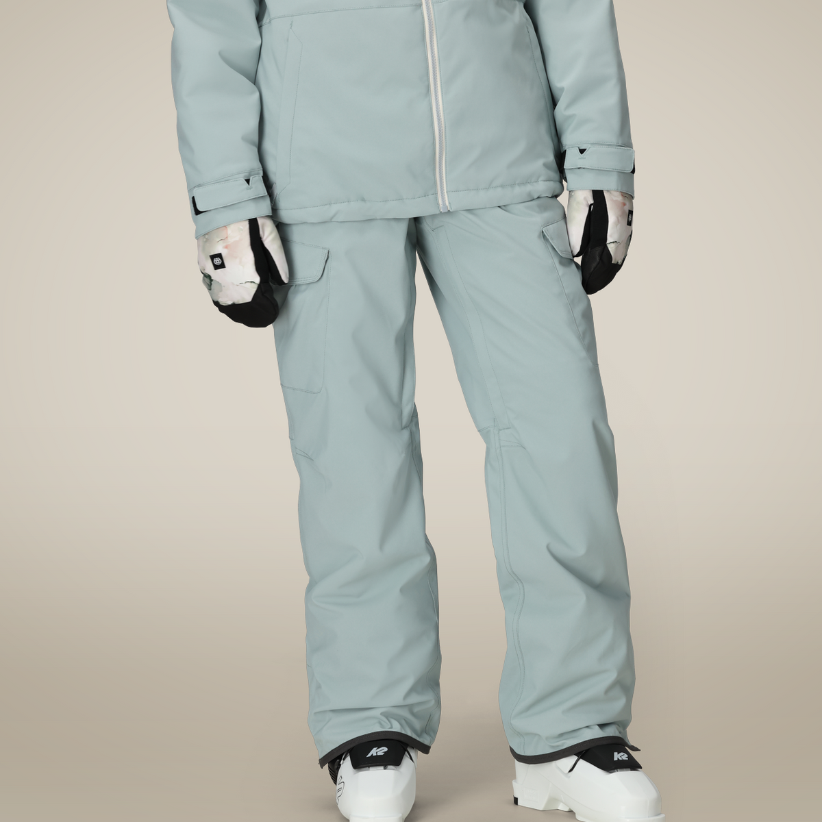 686 Aura Insulated Cargo Pant (M5WN434) Womens 2026 – Aspen Ski