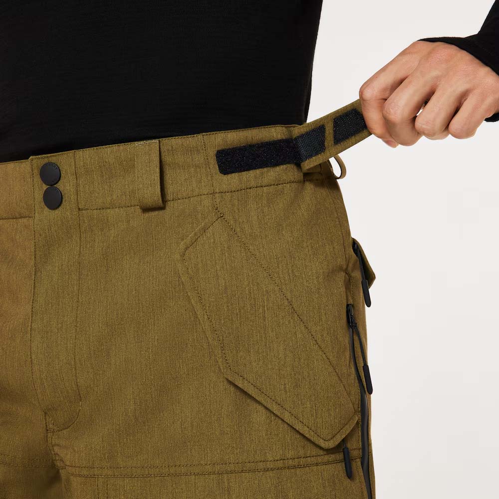 MBaldfaceShellPant-Army green ski pants on a white background
