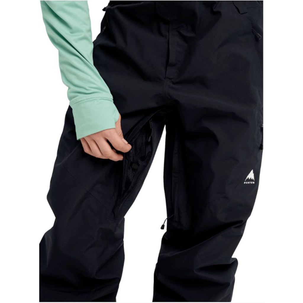 MReserveGORE-TEX2LBib-Black pants with a brand logo on a white background