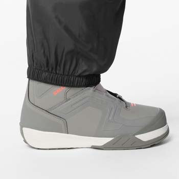 MVenomShellPant-Black ski and snowboard pants on a white background