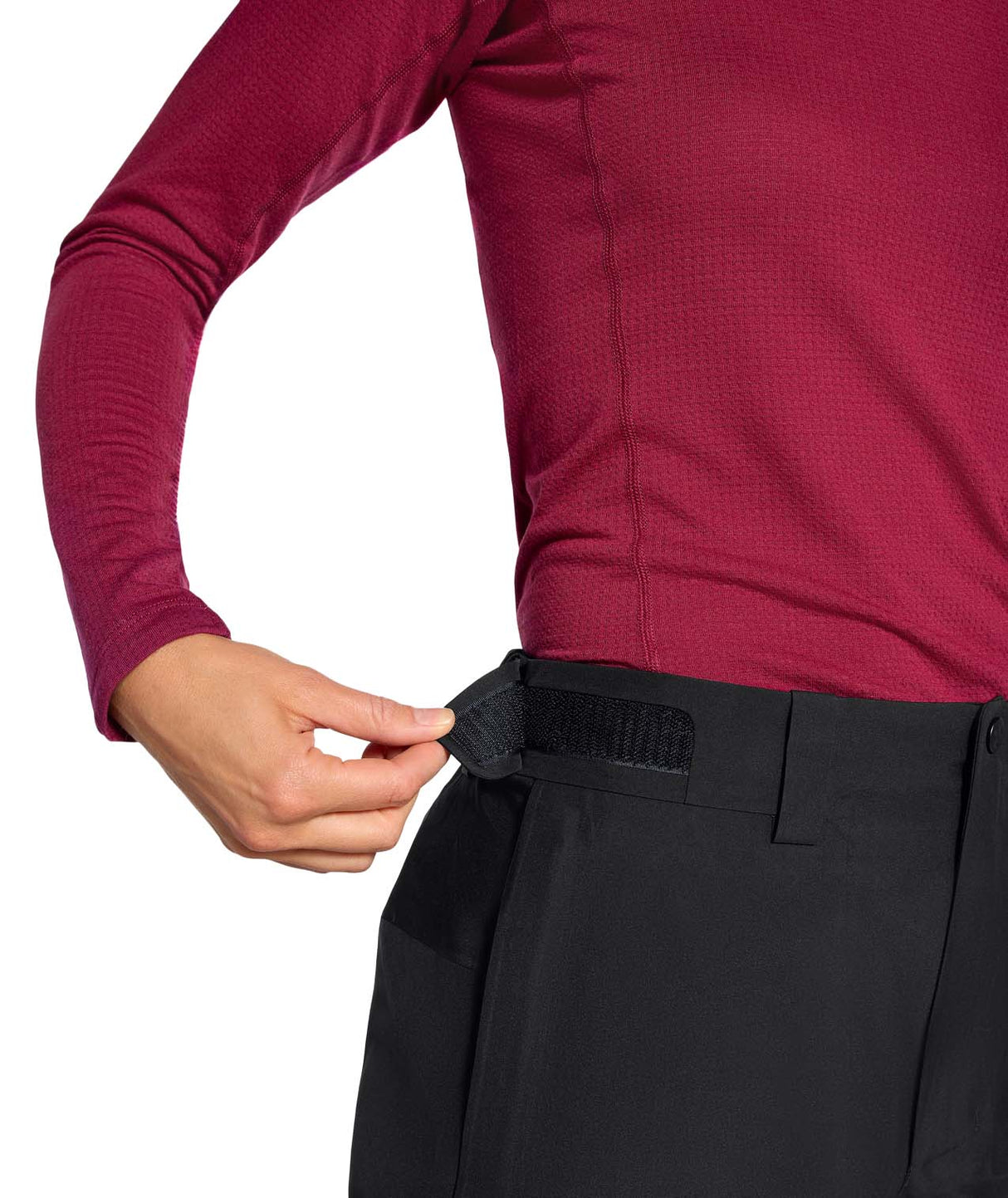 WSummitEastwallGTXPant-Black pants with The North Face logo on a white background