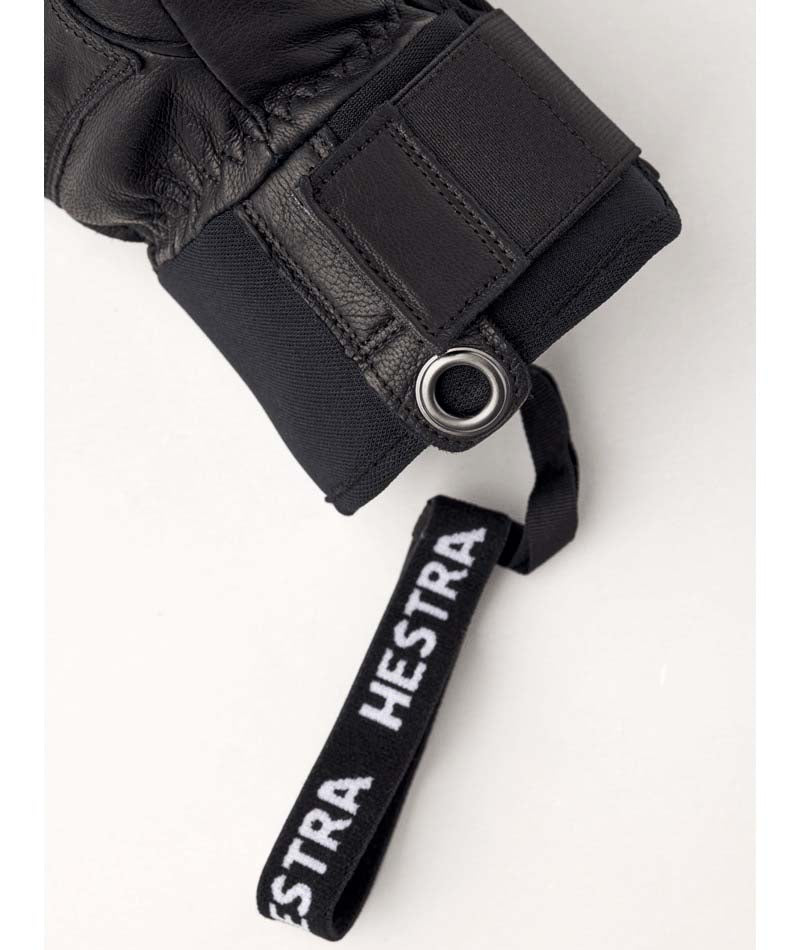 FallLineMitt-Black mitt on a white background