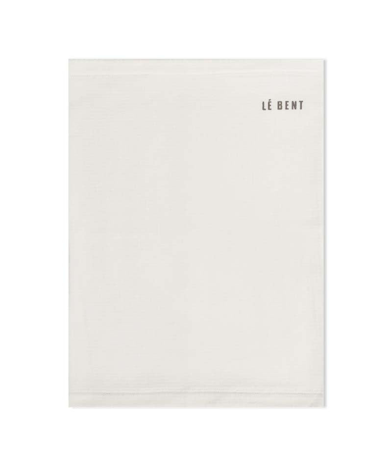 HeavyweightAntarcticGridFleeceNeckGaiter-White neck gaiter with 'LE BENT' branding on a white background