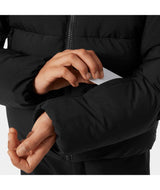 Jr.GirlNoraPuffyJacket-Black puffer jacket with a hood on a white background