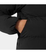 Jr.GirlNoraPuffyJacket-Black puffer jacket with a hood on a white background