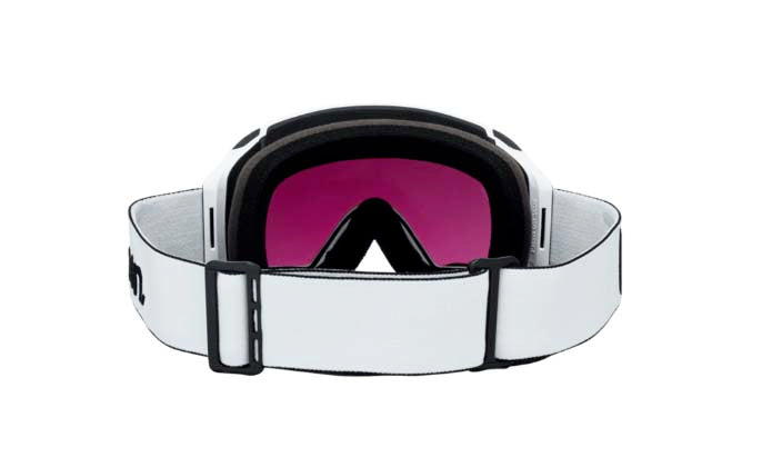 M4Goggle- Ski goggle on a white background