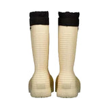 Niseko3.0- Beige snow boots on a white background