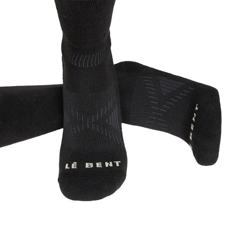 Light Cushion Logo Snow Sock-Black socks with a brand logo on a white background
