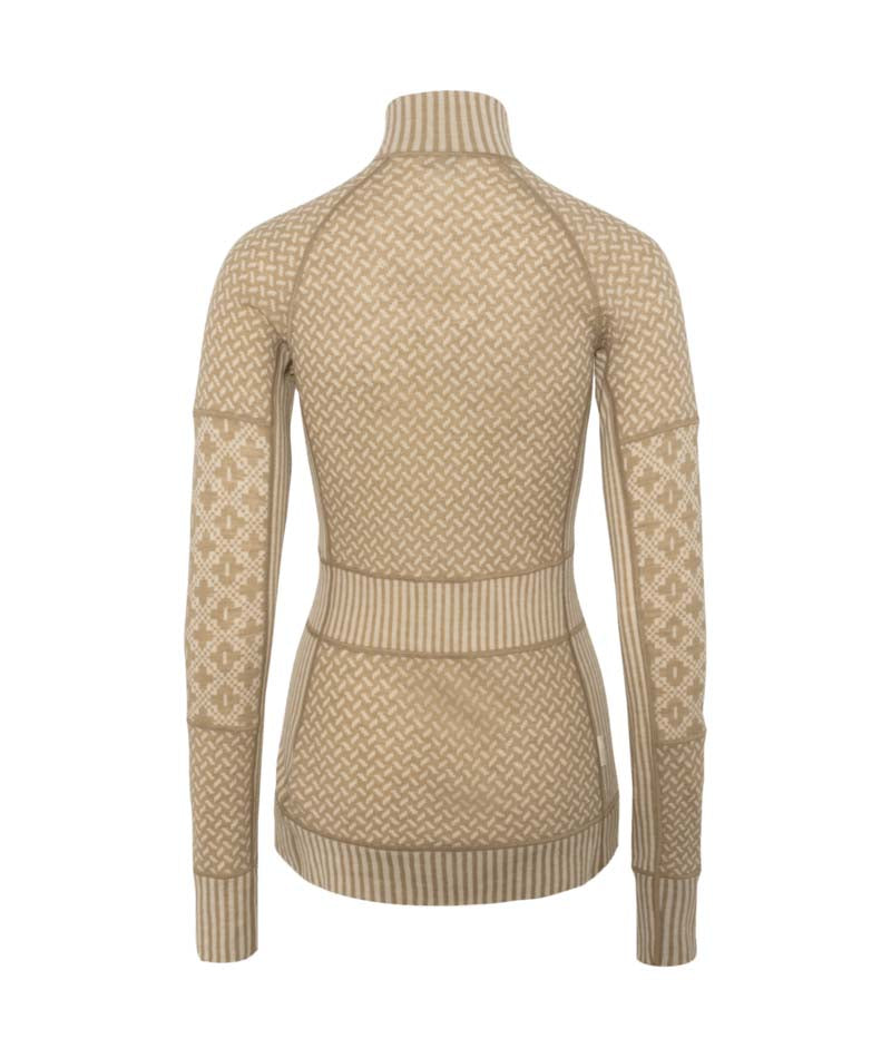 Smekker1_2ZipBaseLayer-Beige knitted sweater with a pattern on a white background