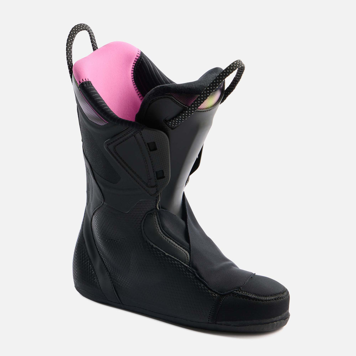 WCodeMV95BOA- Pink ski boot on a white background