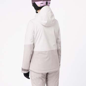 WHighlandInsulatedJacket-Person wearing a white ski jacket on a white background