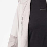 WHighlandInsulatedJacket-Person wearing a white ski jacket on a white background