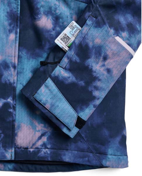 WReserve2LInsulatedStretchSlimJacket-Blue tie-dye jacket with a brand logo on a white background